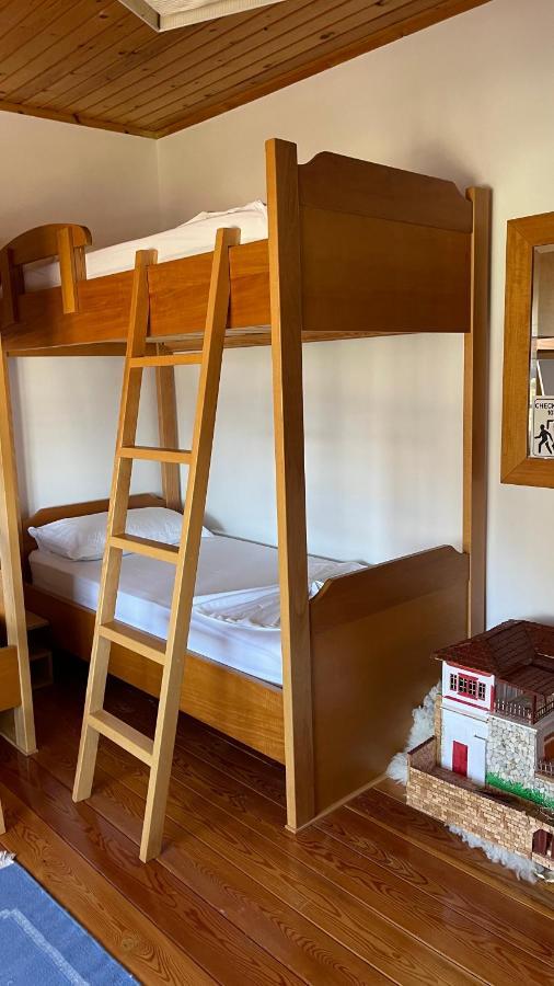 Ana Rest House Hostel Berat Bagian luar foto